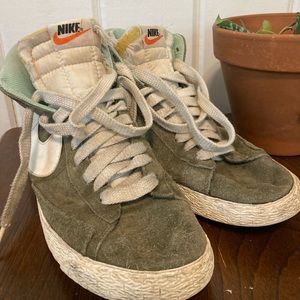 Nike High-Top Blazer, olive, women’s 8